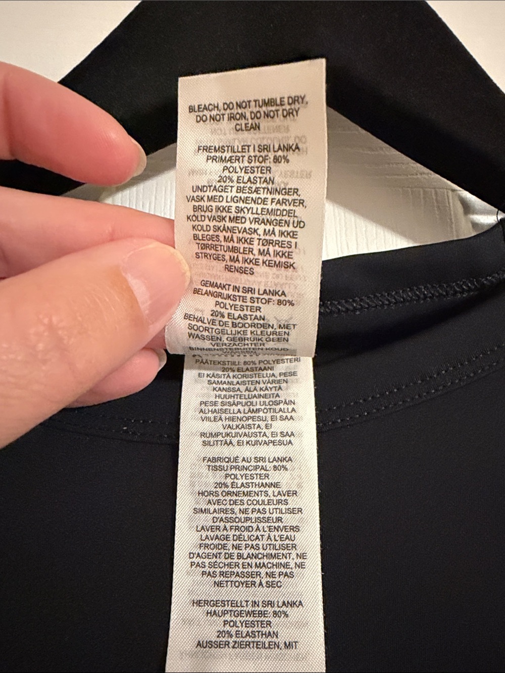 Gymshark Exo Black Ultra Crop Top Cutout Short Sleeve Size S - Picture 4 of 4
